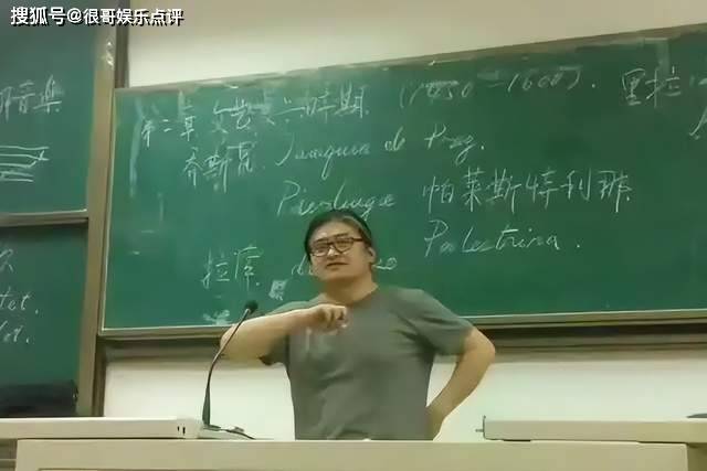 ��Ӣ�ݳ�����ʱ�Ӹ裬�����峪�����ͱ�����