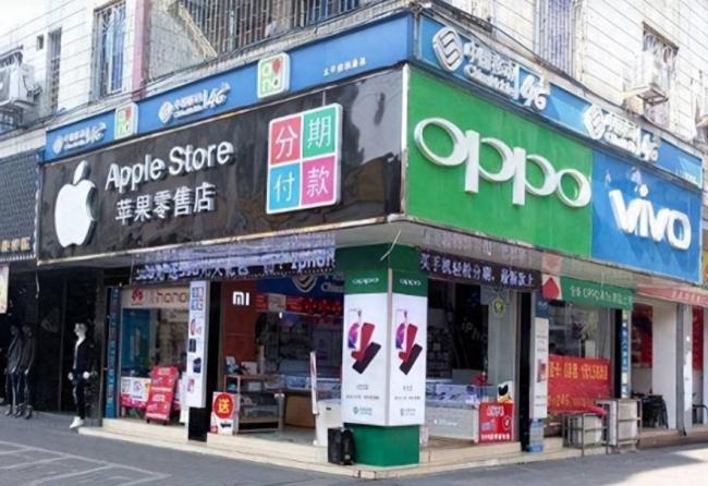 为什么满大街都是手机专卖店 没人买也不会倒闭 为什么满大街都是手机专卖店 没人买也不会倒闭