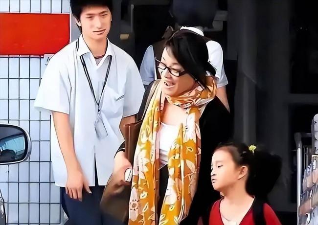 谷建芬4大弟子:刘欢离世,他暴瘦到不敢认... 谷建芬4大弟子:刘欢离世,他暴瘦到不敢认...
