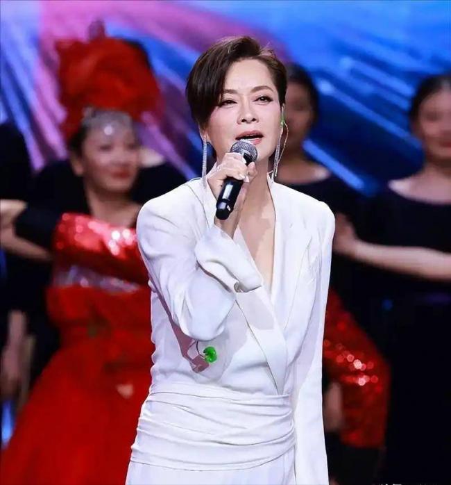 谷建芬4大弟子:刘欢离世,他暴瘦到不敢认... 谷建芬4大弟子:刘欢离世,他暴瘦到不敢认...