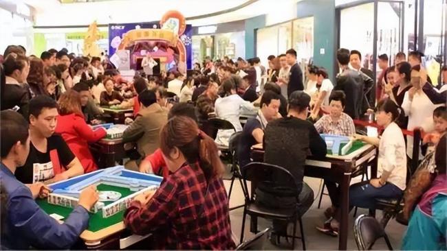 中国底层，正出现一个超大规模赌场？