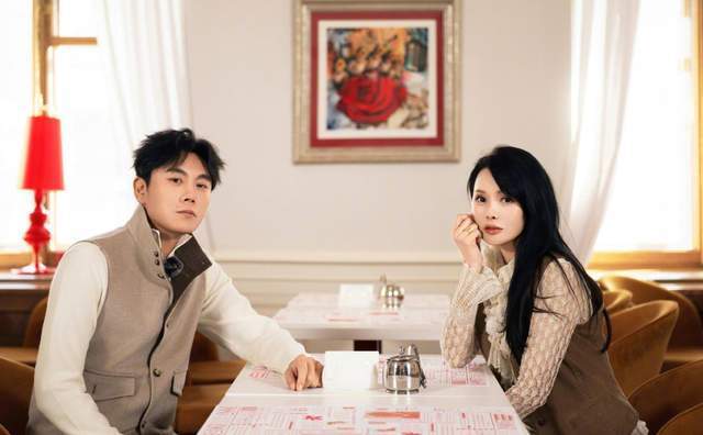 伊能静回沈阳婆家，秦昊爸妈住的别墅真豪华