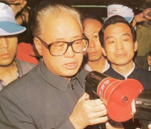 赵紫阳５条建议宣战中南海 吓坏元老