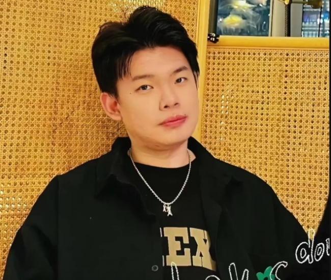 上海33岁教师瞒亲友独自出国失联  疑有重大消息