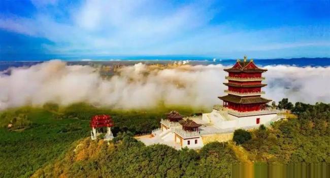 国庆高速堵疯了！今年的堵车，堵出新高度