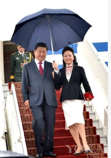 几张对比图,彭丽媛的分量还在上升 几张对比图,彭丽媛的分量还在上升