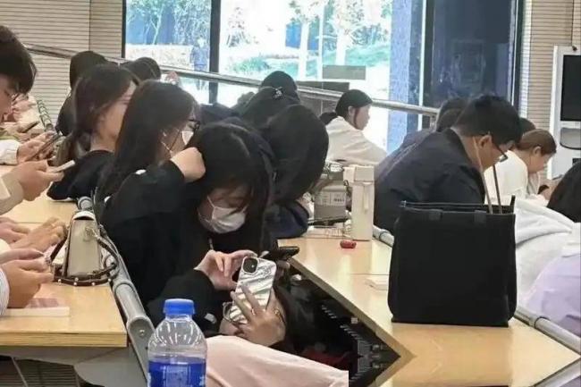 大学奶头乐泛滥成灾 不少家长却一无所知 大学奶头乐泛滥成灾 不少家长却一无所知