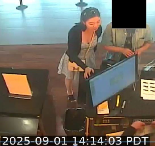 FBI甩出中共间谍张婉莹多张照片 揭案情细节