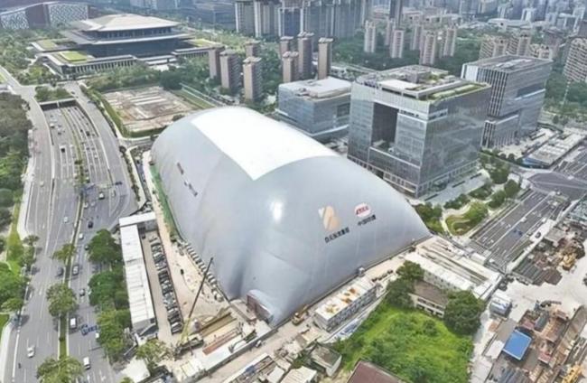 中国城市 为什么突然冒出很多巨型“白色大棚” 中国城市 为什么突然冒出很多巨型“白色大棚”