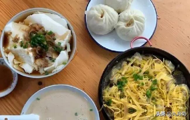 早餐老板说漏嘴：这几种基本都是预制早餐