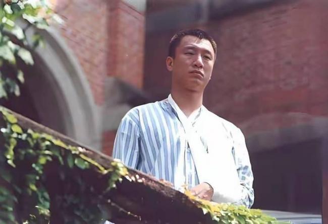 年轻时没管好下半身,如今66岁的她依旧单身 年轻时没管好下半身,如今66岁的她依旧单身