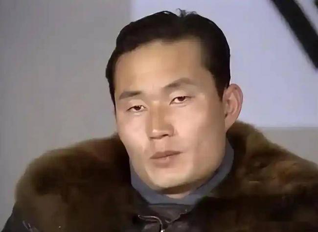 朝鲜头号飞行员叛逃 7名家人被押赴机场跑道击毙 朝鲜头号飞行员叛逃 7名家人被押赴机场跑道击毙