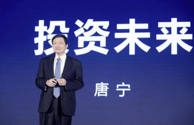 中国互联网金融的两面大旗，倒在同一周