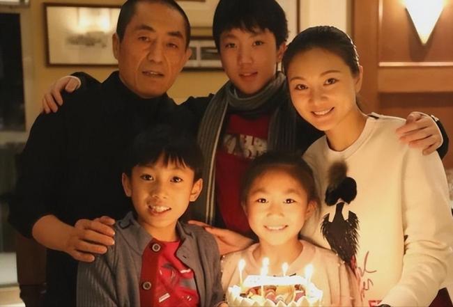 44 岁的陈婷,私下生活远比想象中更壕 44 岁的陈婷,私下生活远比想象中更壕