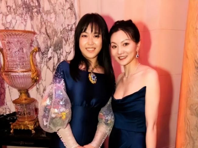 44 岁的陈婷,私下生活远比想象中更壕 44 岁的陈婷,私下生活远比想象中更壕