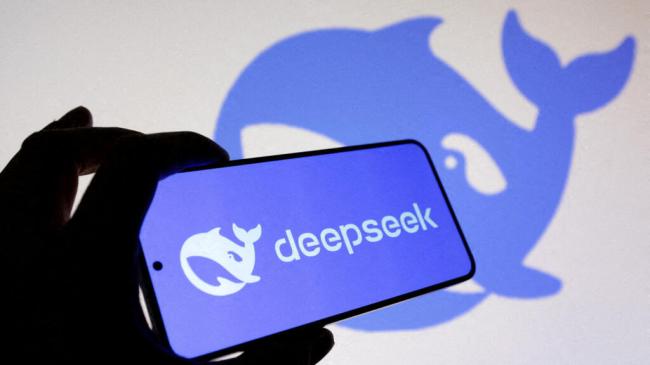 ��׷ɱ��DeepSeeK����������ȫ��ͻ����