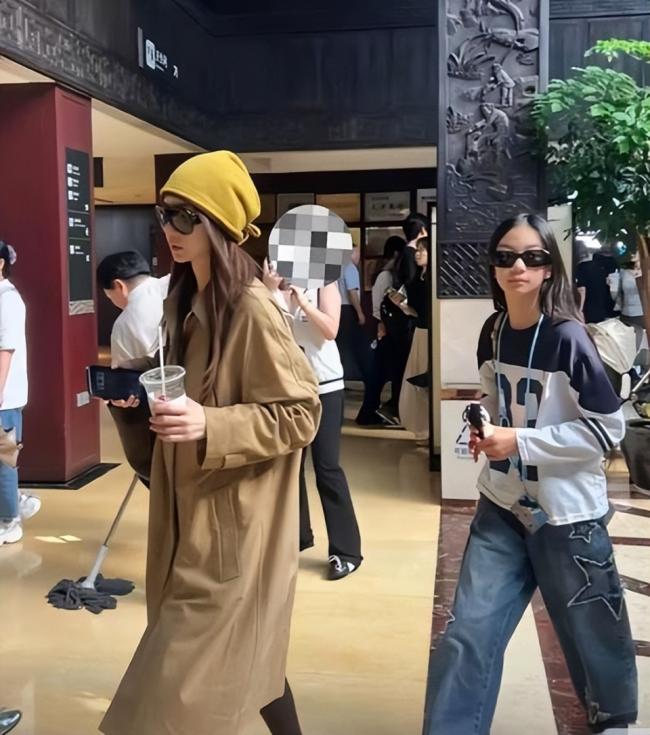 乌镇这一夜,黄磊大女儿惊艳,全场瞩目 乌镇这一夜,黄磊大女儿惊艳,全场瞩目