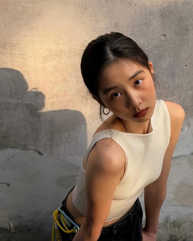 乌镇这一夜,黄磊大女儿惊艳,全场瞩目 乌镇这一夜,黄磊大女儿惊艳,全场瞩目