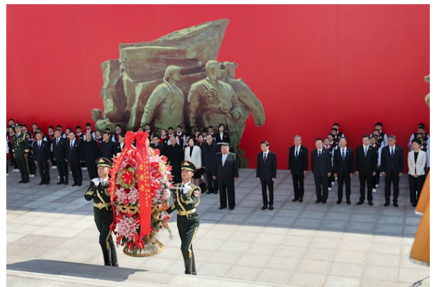 金正恩闪电突防中国东北,王沪宁陪同 金正恩闪电突防中国东北,王沪宁陪同