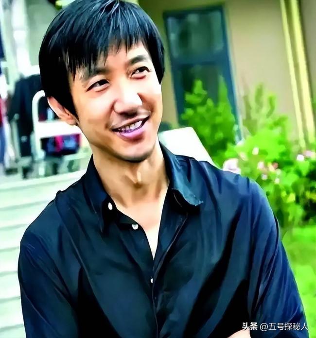 吃梅婷软饭 出轨李小冉遭断手断脚 他如今怎样了 吃梅婷软饭 出轨李小冉遭断手断脚 他如今怎样了