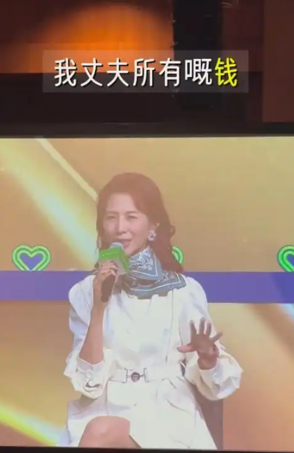 蔡少芬一家五口弃上海大平层 香港83平米小屋 蔡少芬一家五口弃上海大平层 香港83平米小屋